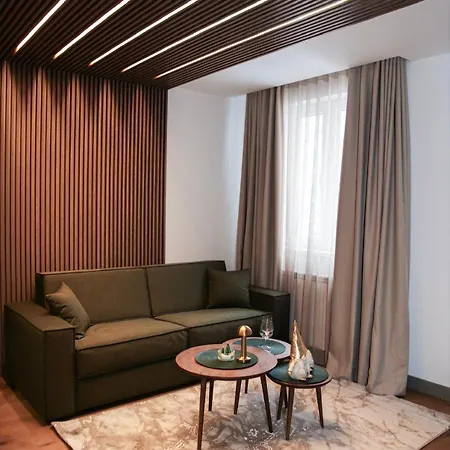 Ambar * ヤホリナ